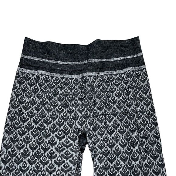 ATHLETA Diamond Peak Leggings Black Gray Size Medium - Picture 4 of 6
